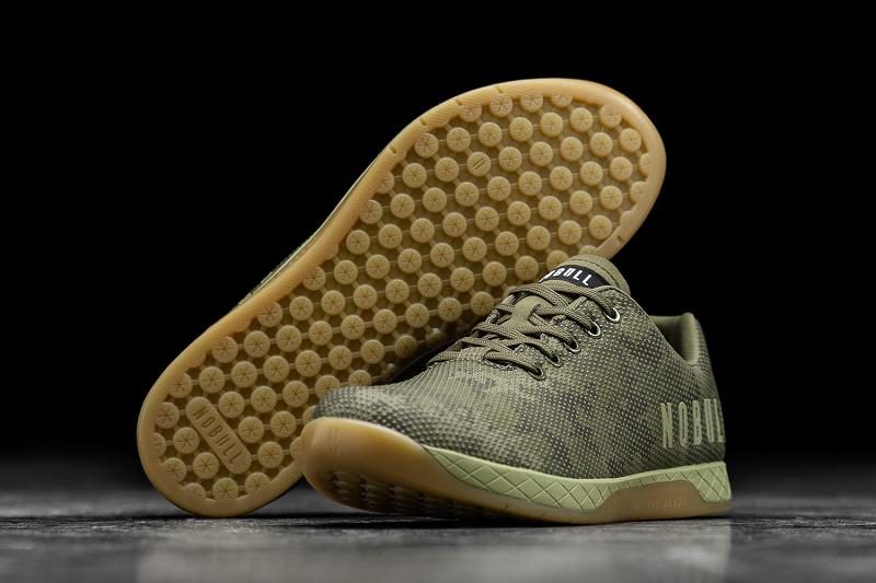 Olive Nobull Moss Camo Men's Trainers | CA J1229P